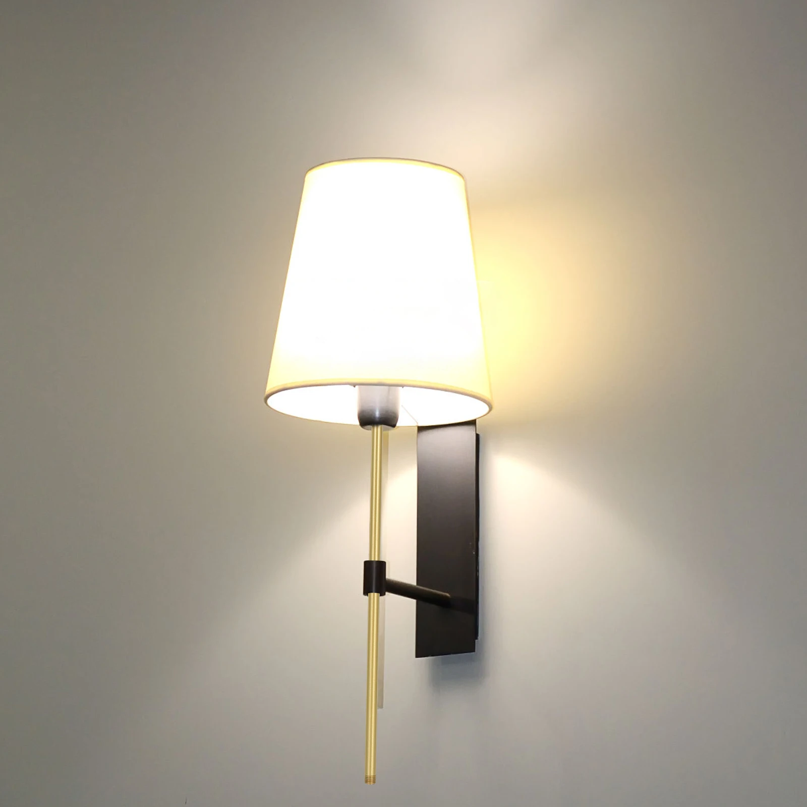 

Polished Brass Nipple Extension Lamp Fixture Rod 300Mm M10 Durable Connector Diy Lighting Hollow Design Residential Use External