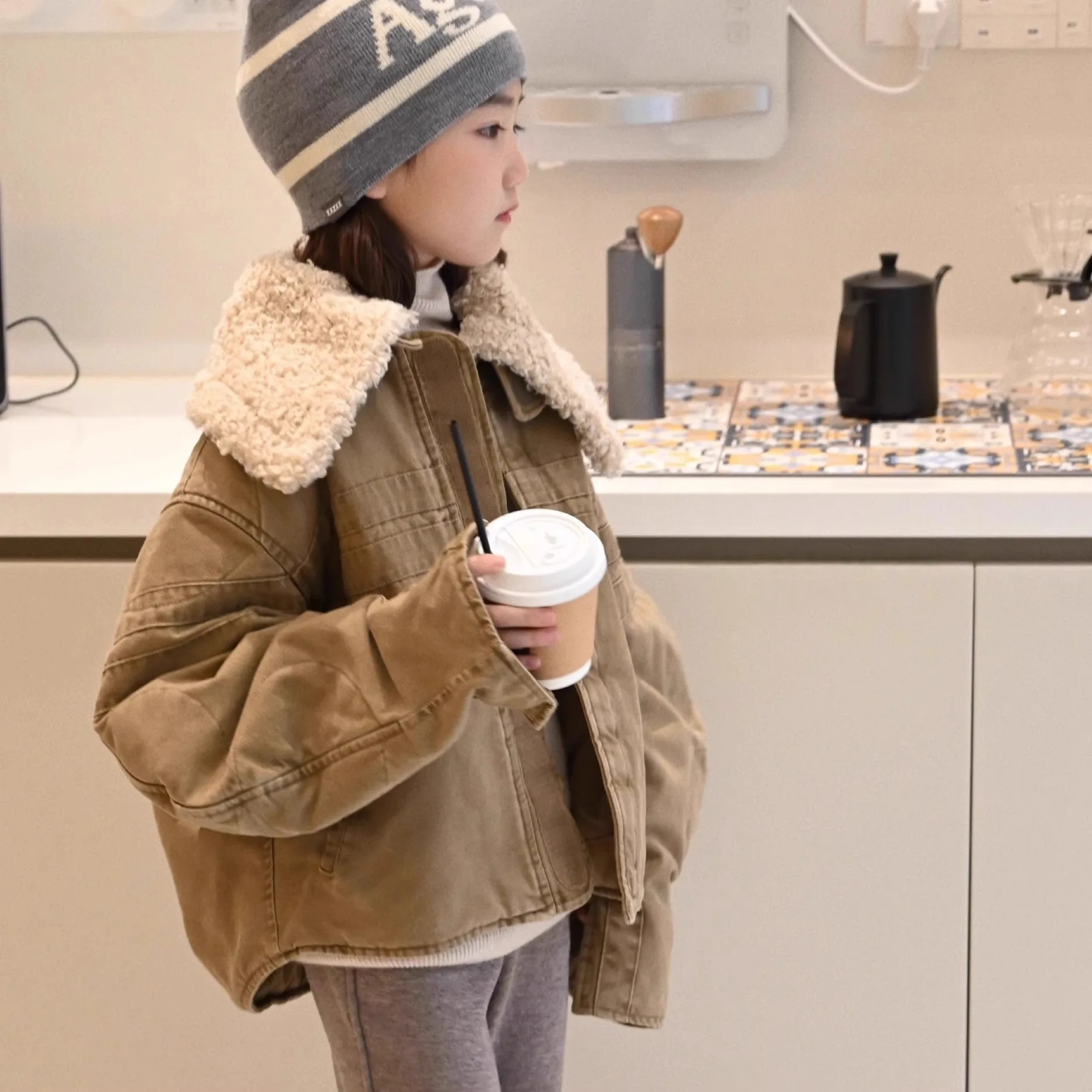 

Kids Children Denim Turn-down Collar Cotton Jacket 2025 New Thick Cotton Stylish Autumn and Winter Outerwear for Boys and Girls