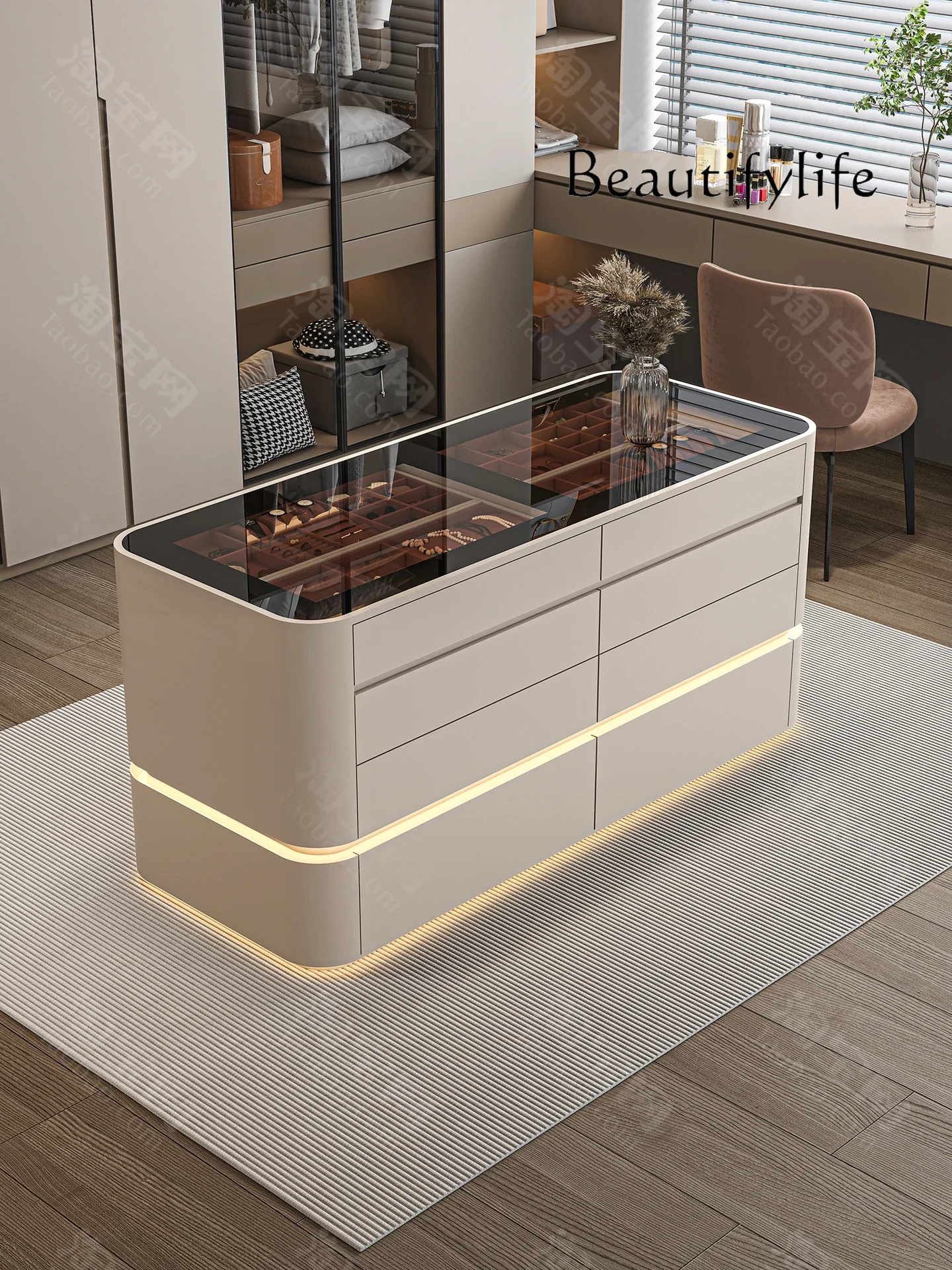 Zq Cloakroom Middle…