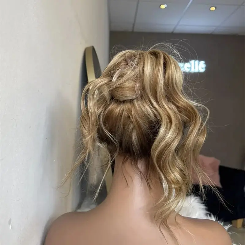 Realistisch aussehende Körperwelle gemischte Perücke 13x4 Ombre Golden Blonde Highlight Lace Frontal Perücke Hitzebeständige Frauen Geschenk Perücke täglich