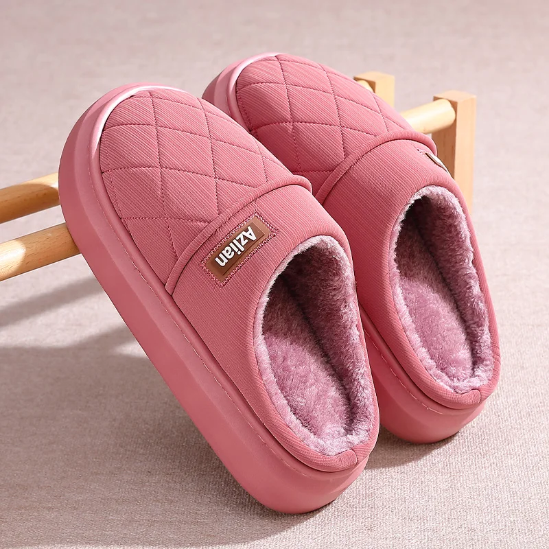 Winter-Wärme-Pantoffeln für Damen und Herren, gesteppte Diamant-Hausschuhe, dicke Plattform, mit Fleece gefütterte Mules, weiche Plüsch-Innenpantoffeln für das Schlafzimmer. – Detail 10
