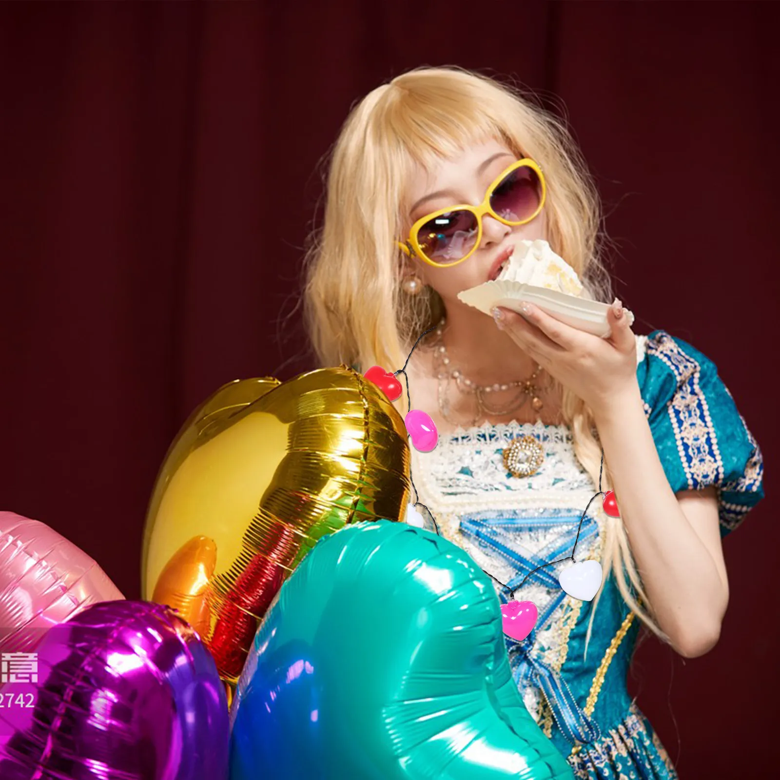 

Романтическое светодиодное ожерелье в форме красного сердца с мерцающими гирляндами для празднования Дня святого Валентина, мероприятий, декораций, подарков