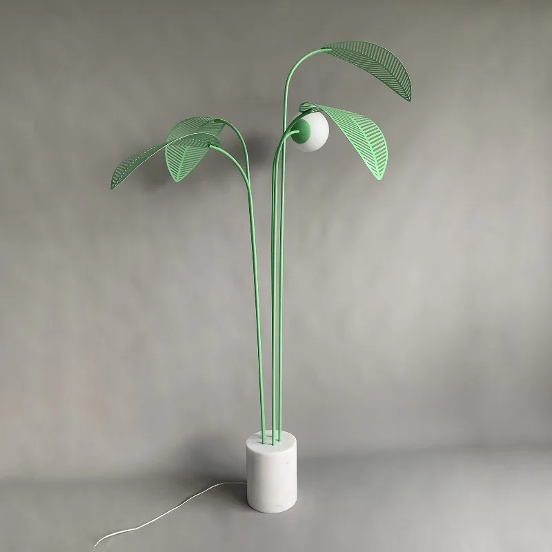 New Chinese creative banana leaf floor lamp, personalized plant light luxury design sense, living room sofa lamp