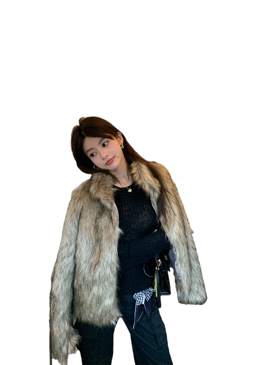 

В дополнение к новому экологически чистому лисье меху от Yimengling.