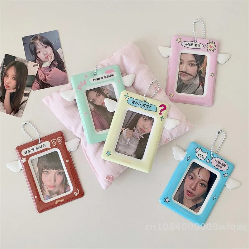 ที่ใส่การ์ดรูปถ่าย 3 นิ้ว พร้อมปีก - ซองใส่การ์ด PVC น่ารักสำหรับสะสม K-Pop, บัตรประจำตัว และบัตรนักศึกษา〔YY33〕