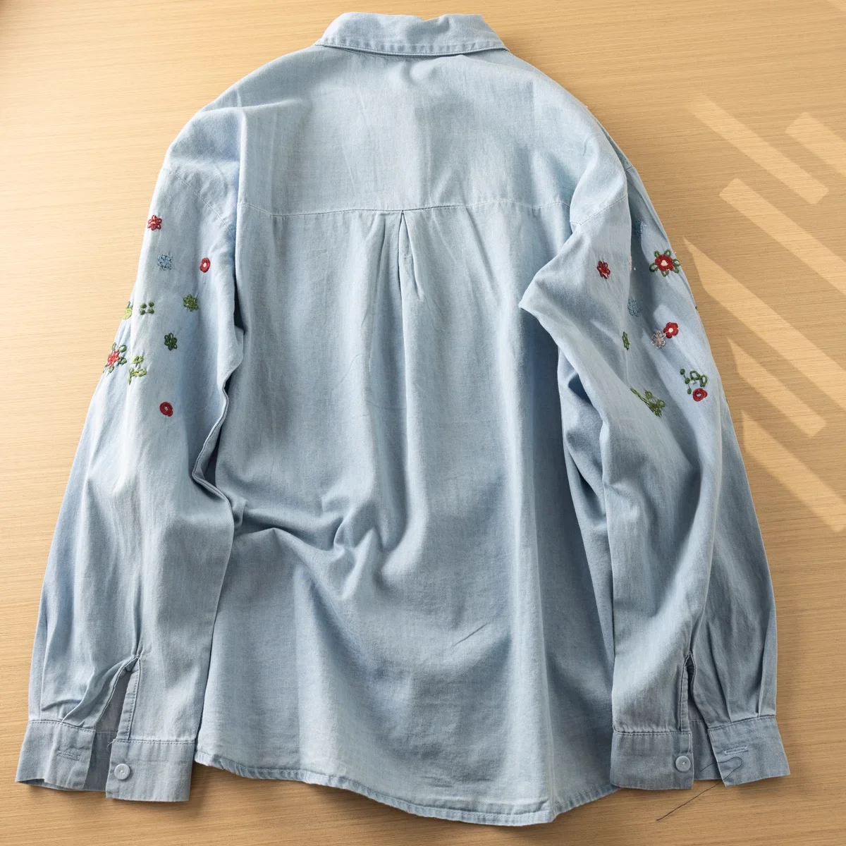 Autumn Cotton Ethnic Denim Shirts Blouses Women Basic Shirts Girl Flower Embroider Long Sleeve Blouse Boho Clothing