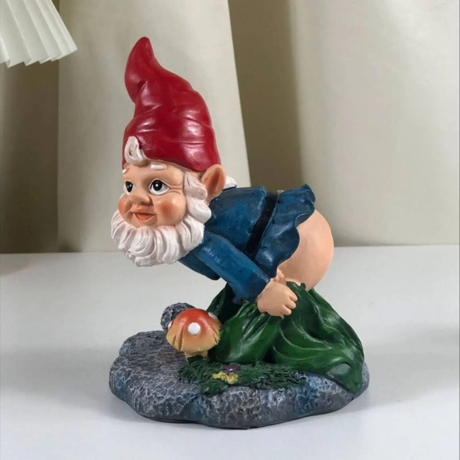 Moon Gnome Statue Outdoor Downspout Extender Cover Garden Gnome Ornament Long-Lasting Resin Drainpipe Statue Weather-Resistant view 4