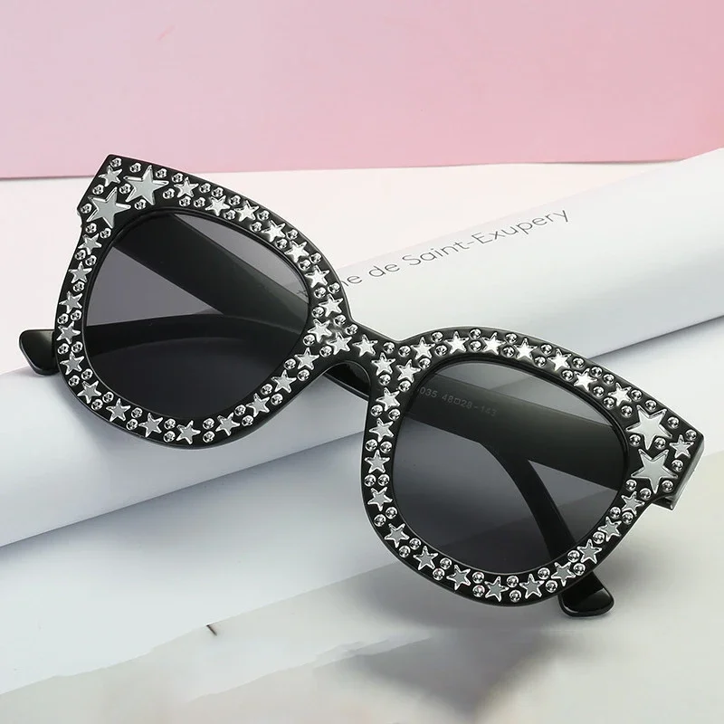 

2024 Crystal Rhinestone Frame Sunglasses for Women Vintage Cat Eye Sun Glasses Sparkling Star Sunglasses Fashion Mirror Shades