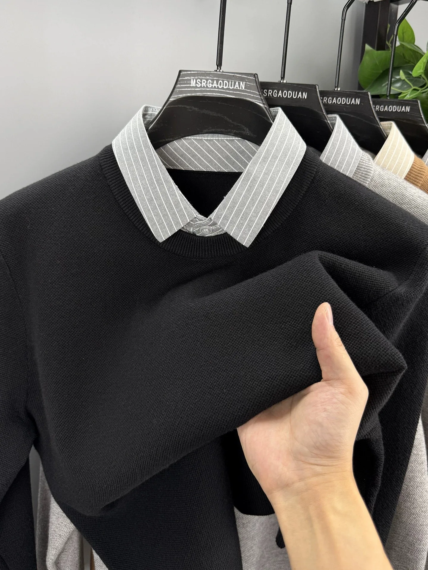 

High quality unique fake two piece men's sweater autumn winter thicken plush warm comfort fashion striped shirt collar pullover