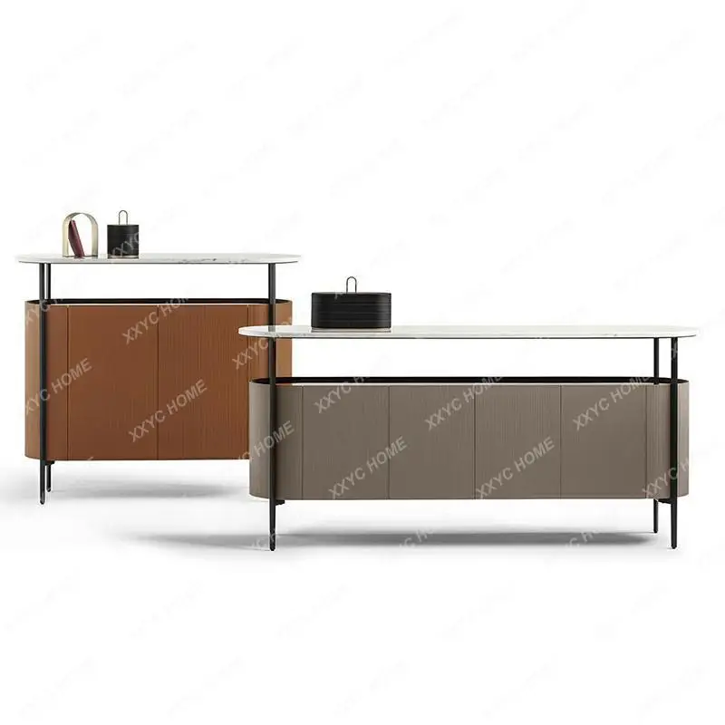 

Современный простой обеденный стол из массива дерева с мраморной столешницей, четырехдверный, для небольшой квартиры, с отделкой из седельной кожи