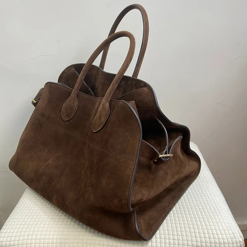 

2023 Новая осенне-зимняя женская большая сумка, замшевая сумка в стиле ретро, большая вместительная сумка, высококачественный нишевый дизайн для поездок на работу