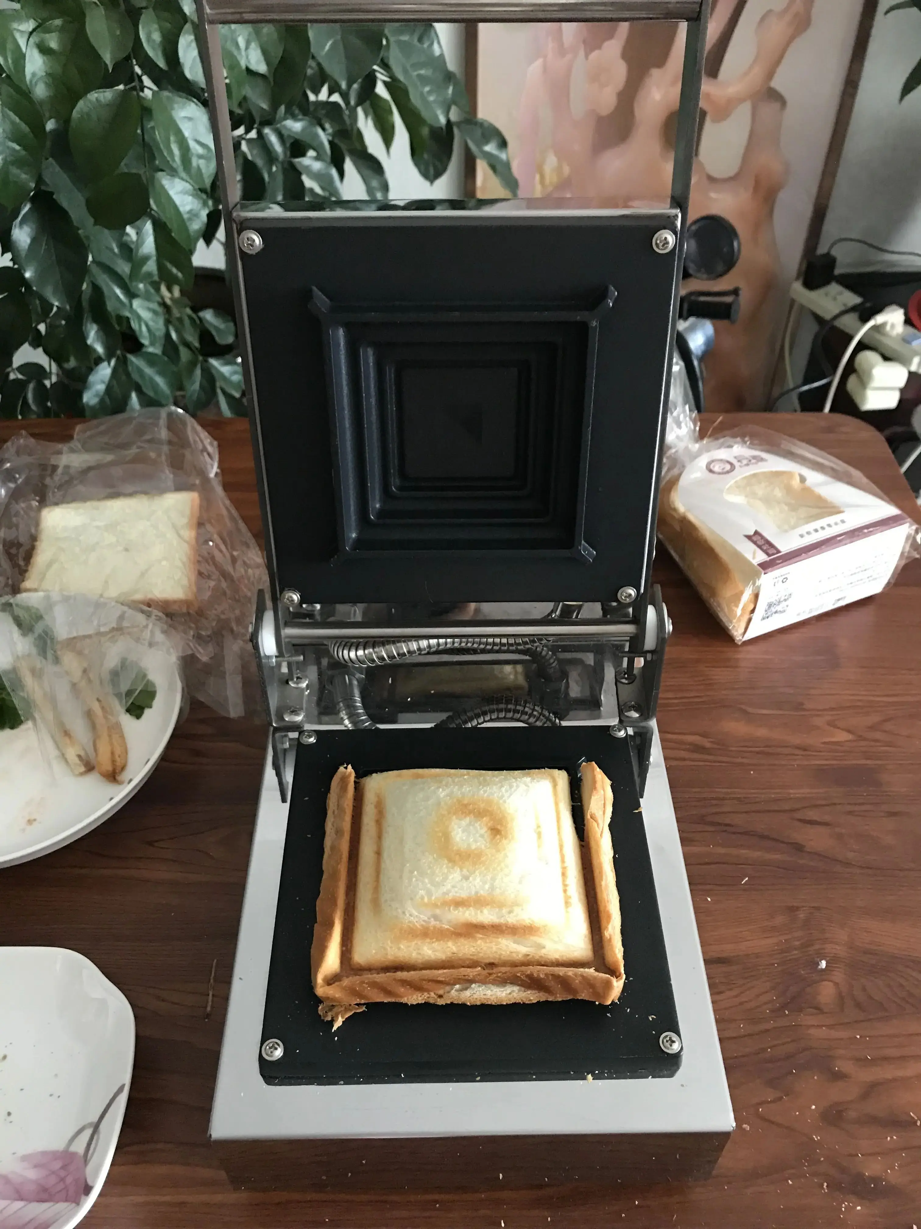 التجارية الفولاذ المقاوم للصدأ الكهربائية مربع الهراء صانع الساندوتشات الإفطار آلة ساندويتش صغيرة