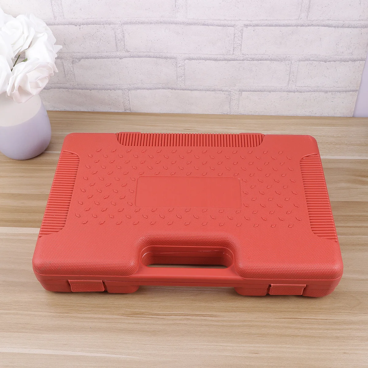 Portable Vacuum Pump for Car Brake Oil Replacement and Vacuum System Leak Detection Tool Compatible with All Vehicle Models