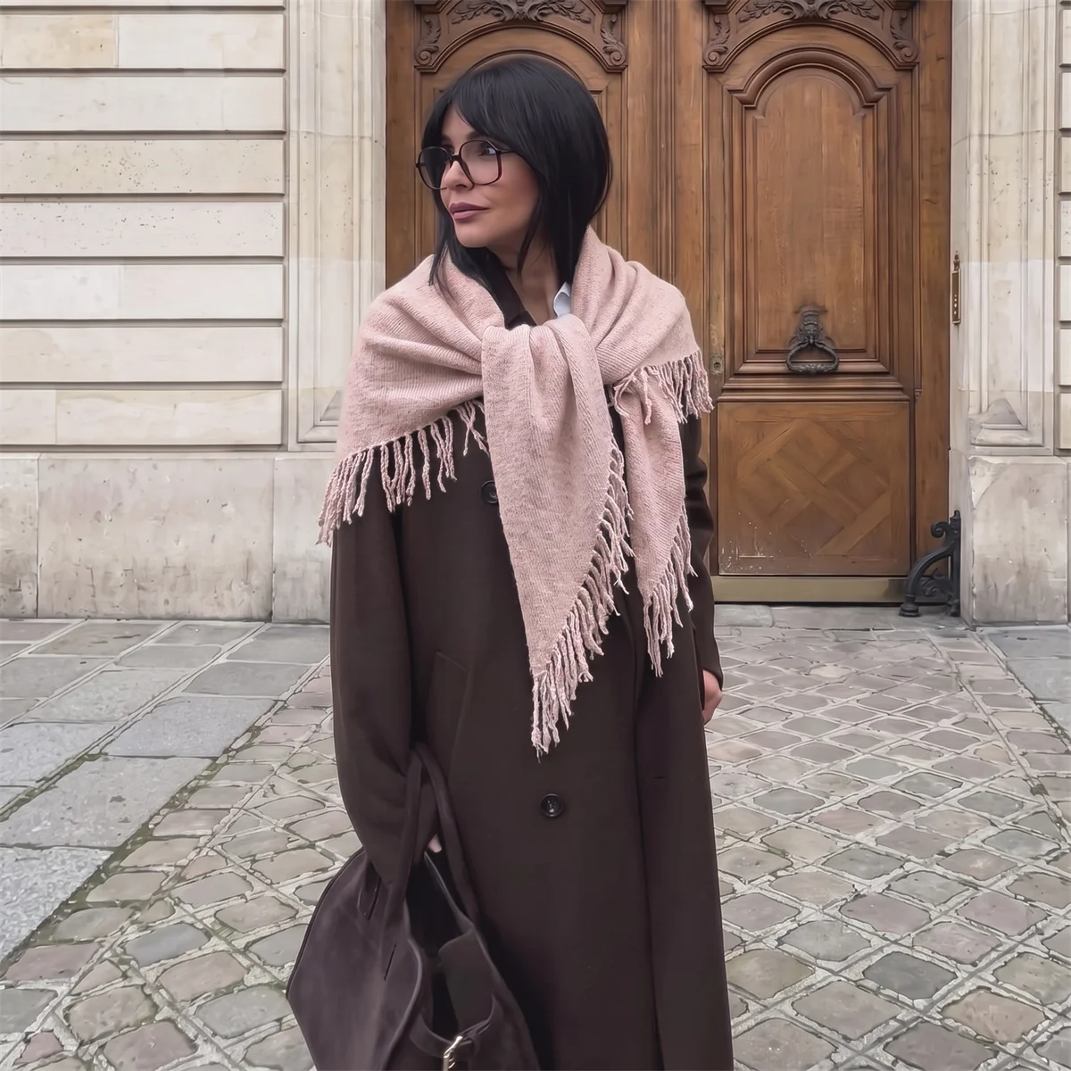 Einfarbiger Rosa Quasten-Dreie – Street Fashion Hijab Bewertung und Preis