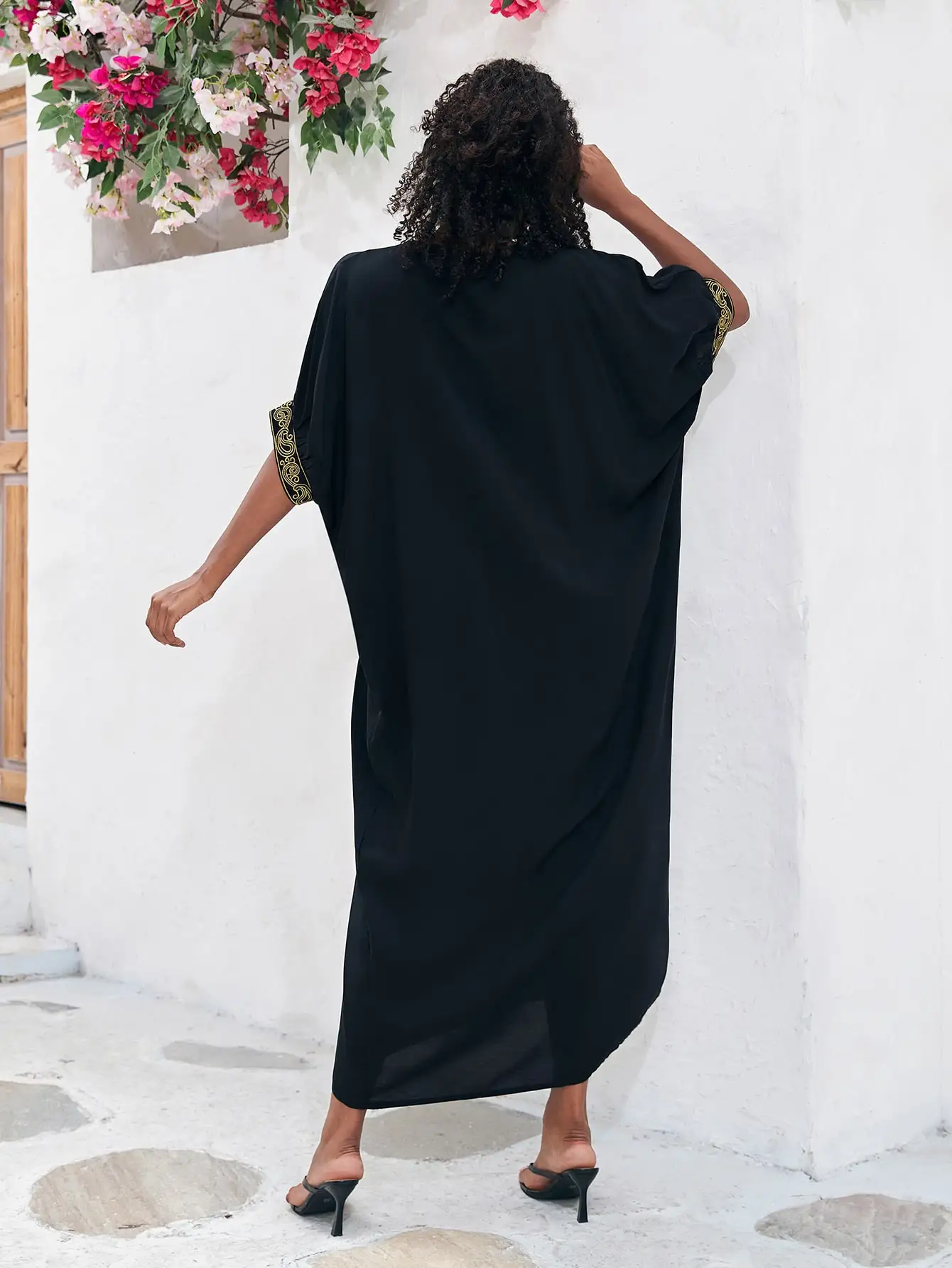 Bohemian Glod ricamo stampato caftano allentato con scollo a V abito a fessura 2024 estate donna Casual Robe Beachwear costume da bagno Cover Up