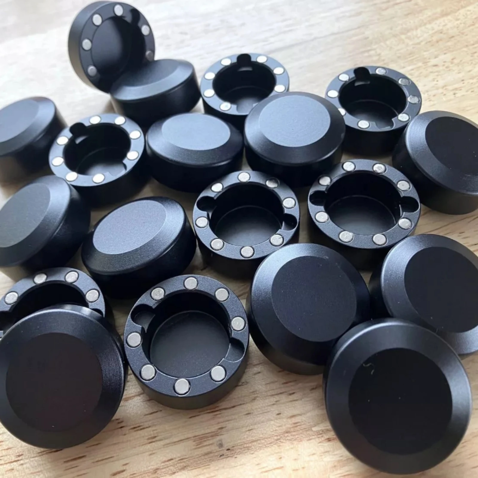 Ebony Guard Protectors with Open Center Cache-trous for Go-kart Engines Solid Capuchons Durable