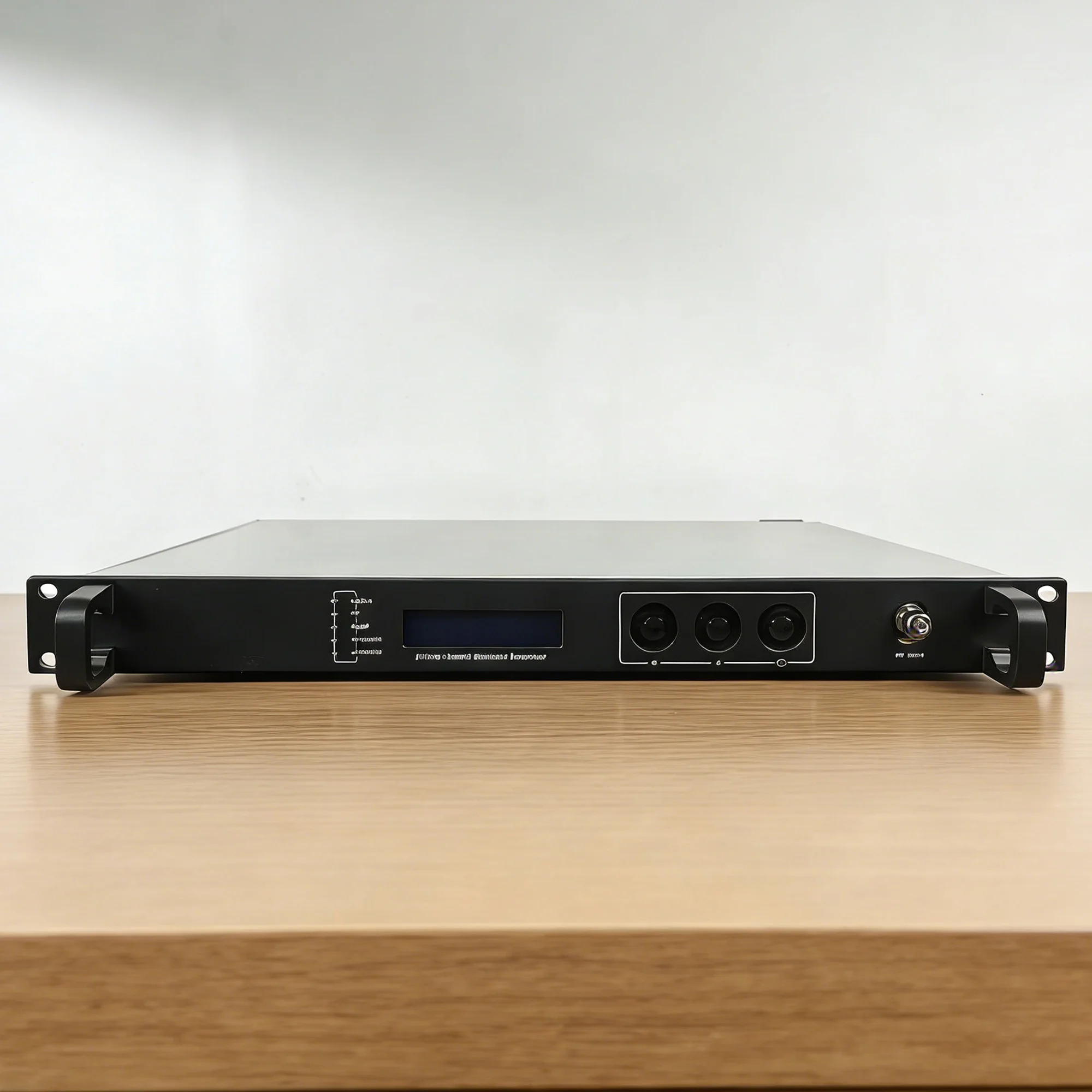 1550nm External Modulation Laser Transmitter RF to optical fiber Cable TV front-end equipment