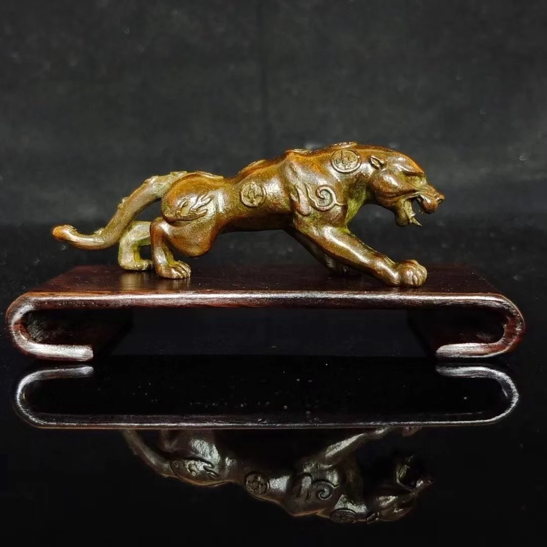 

Copper solid vintage money leopard tea pet knick-knacks without base Xinjiang Tibet special chain