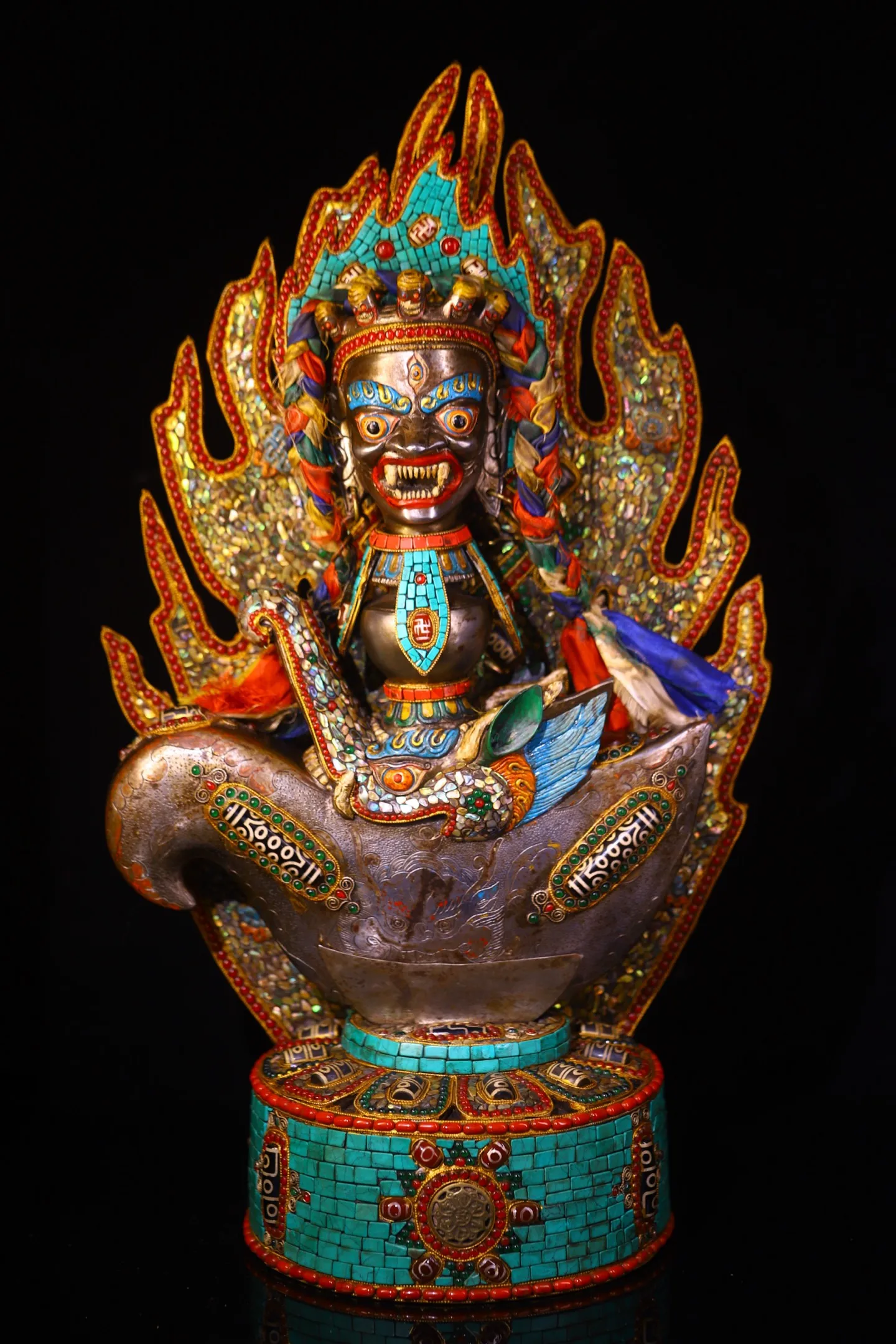 

23 Тианти, окрашенная мозаика, драгоценный камень, бусины gZi, бирюзовая ракушка, Будда Махакала, Ваджра, Томмагавк, буддийская ниша, подсветка, основание, зал поклонения