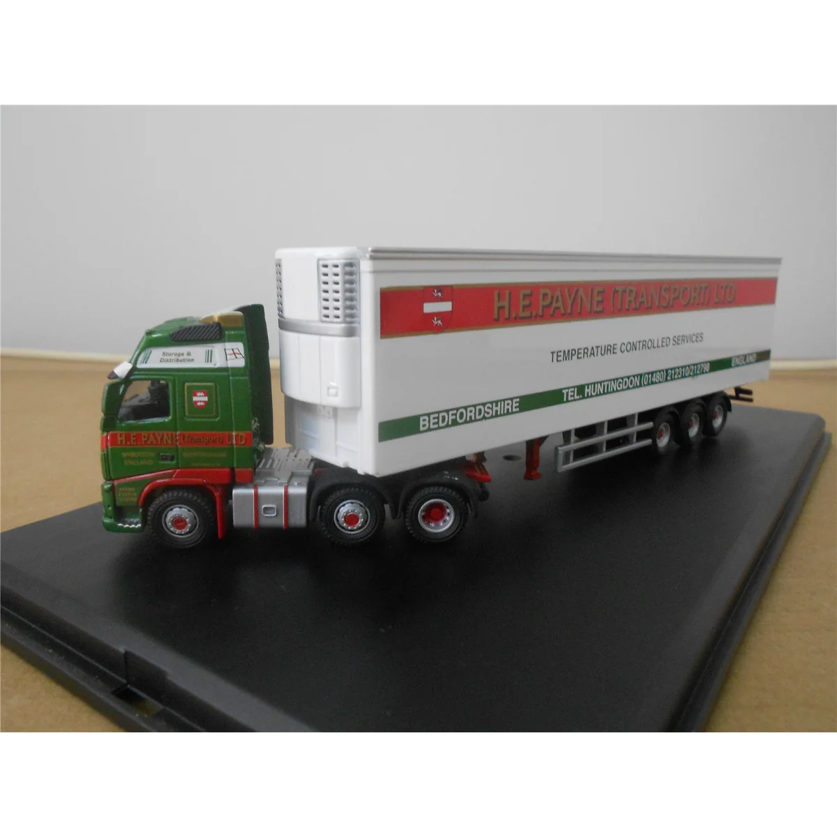 

OXFORD Великобритания Контейнерный грузовик Модель автомобиля из сплава Коллекционная игрушка Подарок Сувенир Дисплей Орнамент