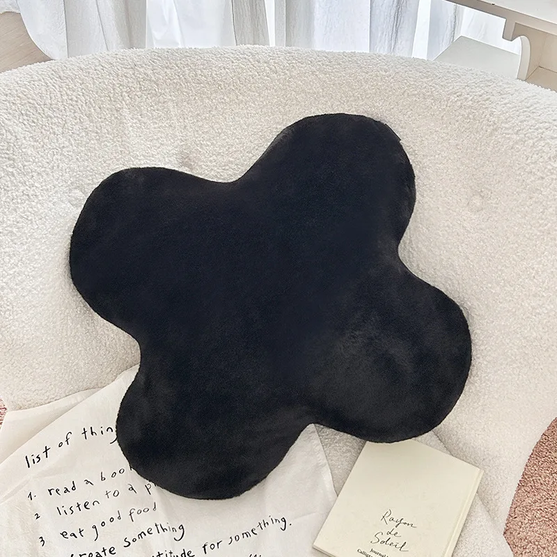 Nordic Simple Home Decoration Pillow Rabbit Fur Four-leaf Clover Plush Pillow Sofa Cushion Futon Floor Mat