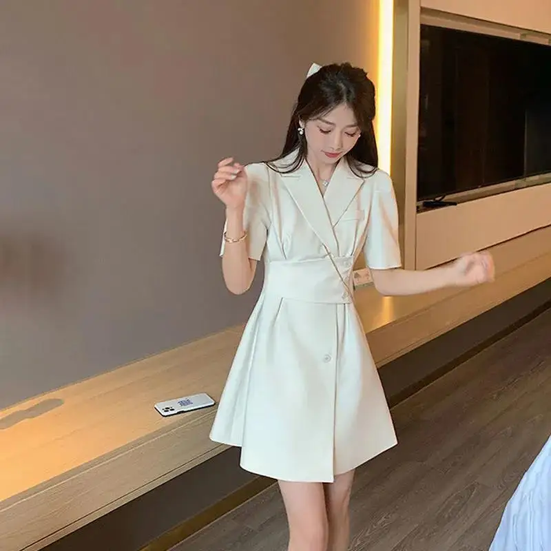 

Business Suit and Dress Women2024Summer New Waist-Cinching Slimming Petite Short Sleeve Blazer Dress with Design Sense Short Ski