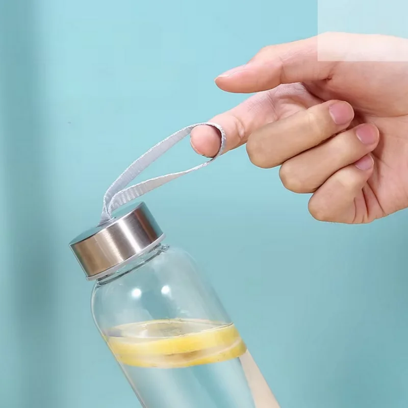 ขวดน้ำใสขนาด 500 มล. ฝาปิดสแตนเลส แก้วน้ำพลาสติก ขวดน้ำพกพาสำหรับชงชาในออฟฟิศ กีฬา และการเดินทาง