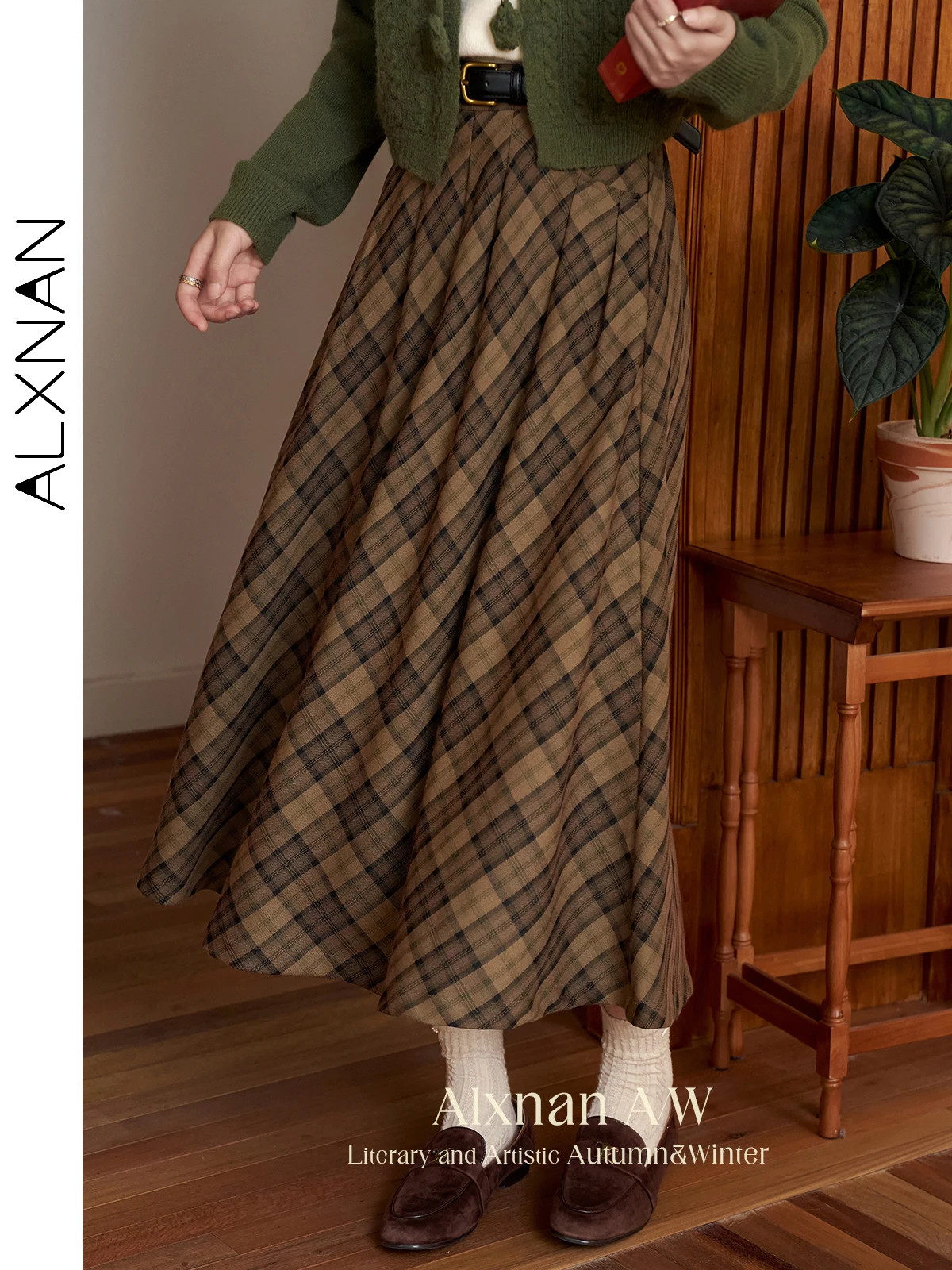 

ALXNAN Maillard Vintage Plaid Skirt for Women A-line High Waist Slimming Midi Skirt 2024 Female Autumn Winter Bottoms L39831BSQ