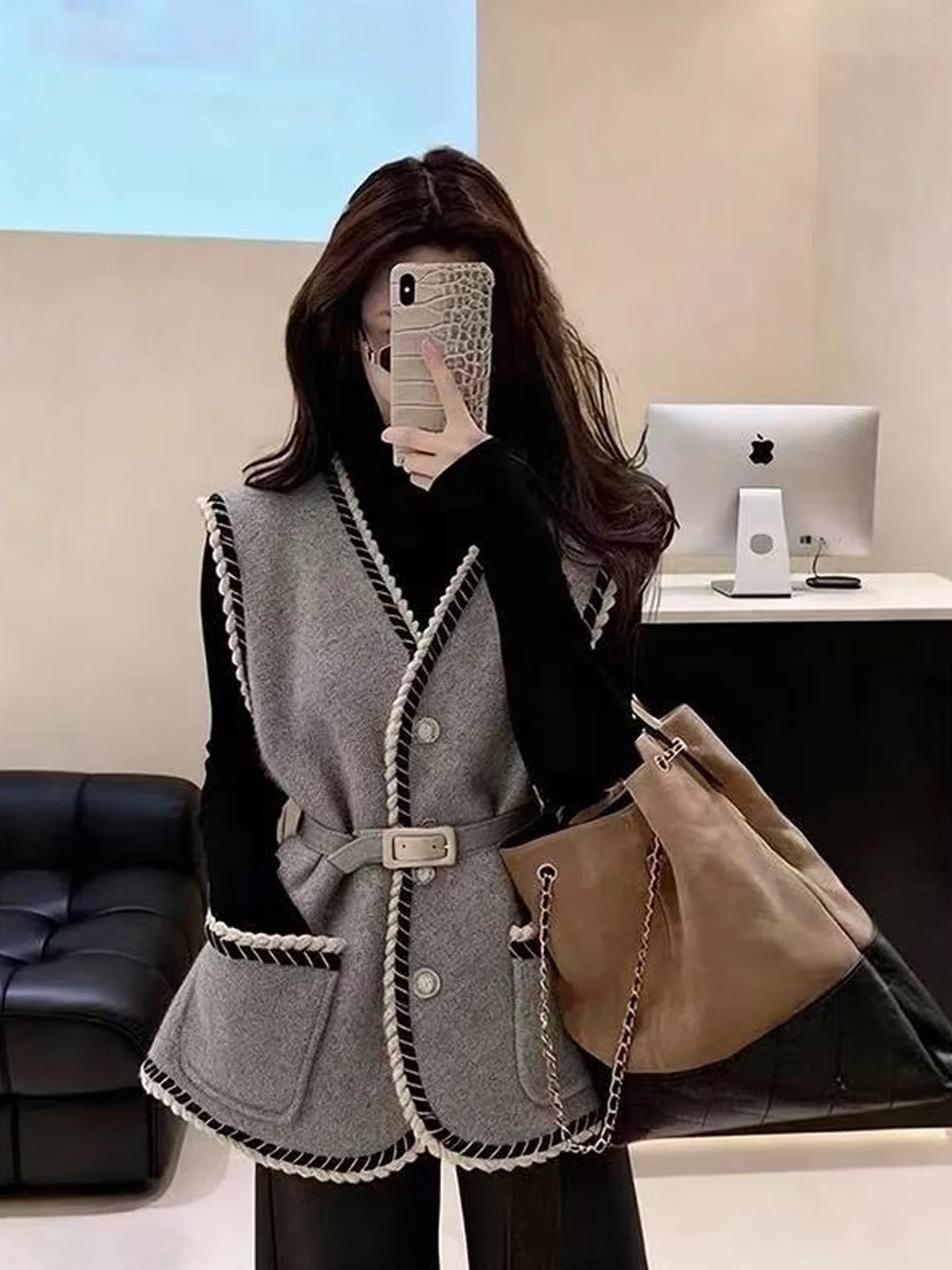 

Winter Design Slim Fit Soft Comfortable Knitted Sweater Inner Wear Waist-Cinching Versatile Layering Vest Korean Sle New Model