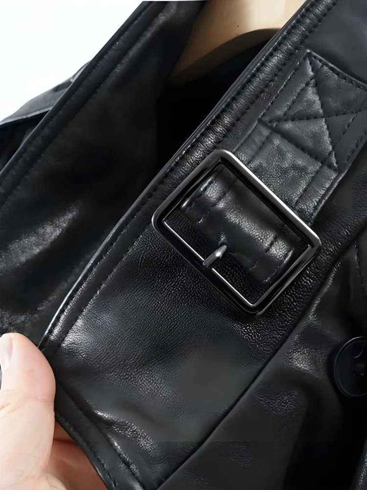 Giacca da donna in vera pelle con bottoni neri stile High Street Tasca alla moda Comodo capispalla corto in pelle di pecora a maniche lunghe