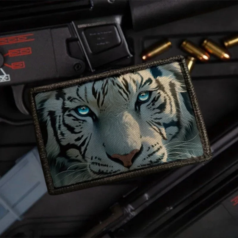 

Blue Eyes Tiger Tactical Patches Funny Printed Hook&Loop Emblem Military Army Tiger Morale Badge Armband Backpack Stickers
