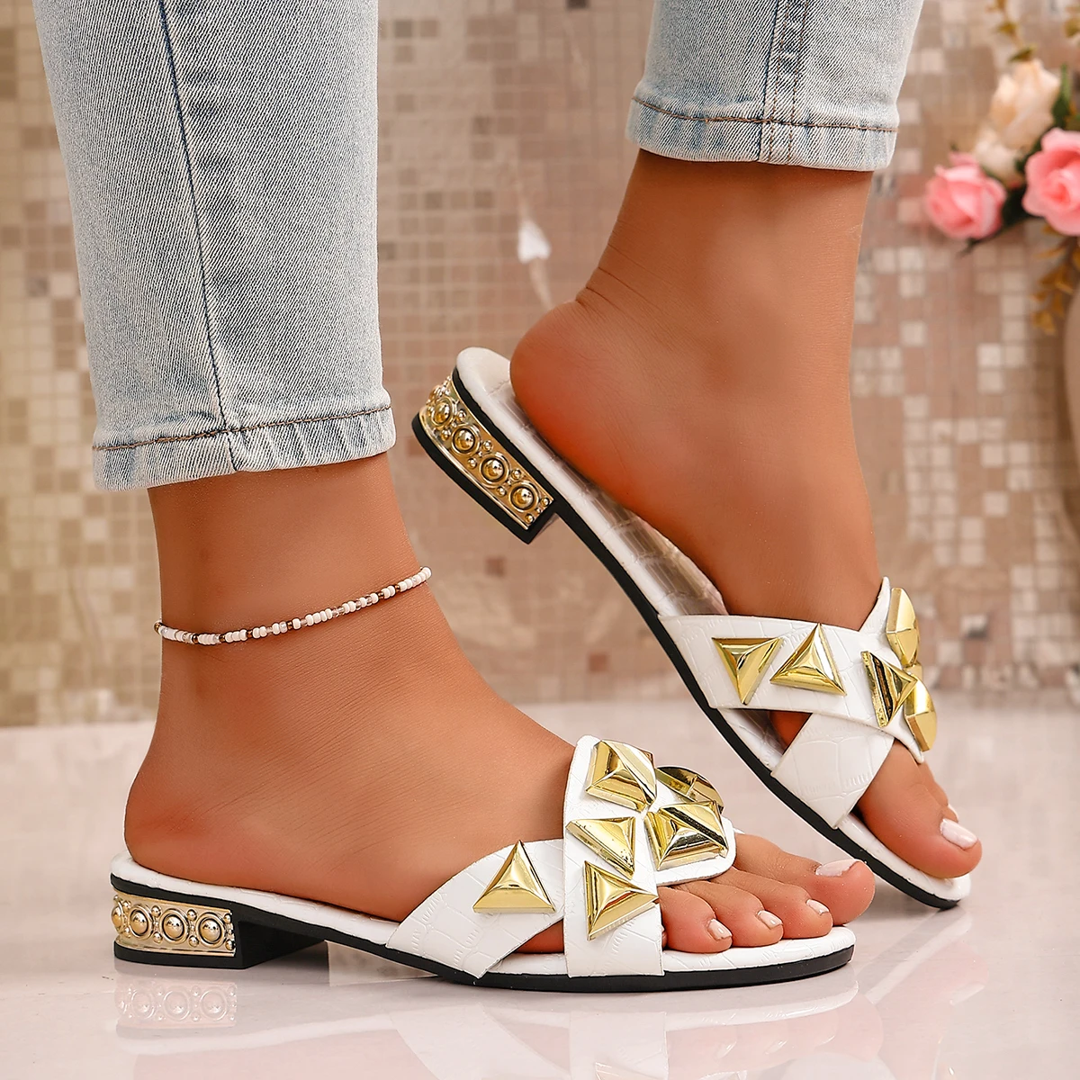 Sommer-Damenschuhe: Designer-Flip-Flops für draußen, neue luxuriöse Sandalen, modische offene Zehen-Slides zum Gehen – Detail 13