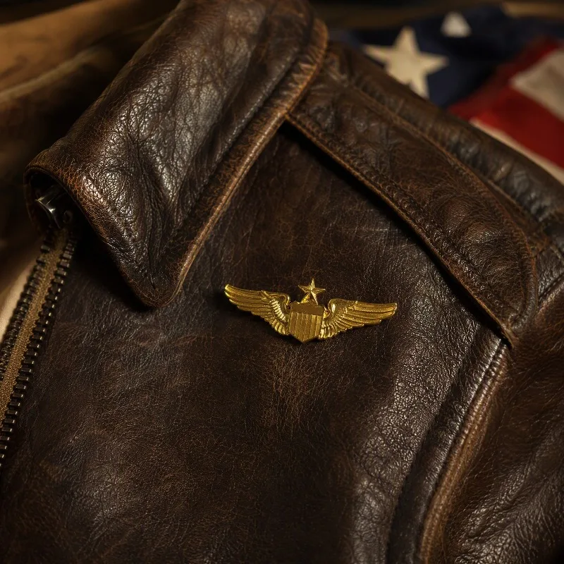 Vintage Wing Five Pointed Star Metal Brooch Badge Suit Coat Label Pin Men Women Jewelry for Backpack Accessory Gift