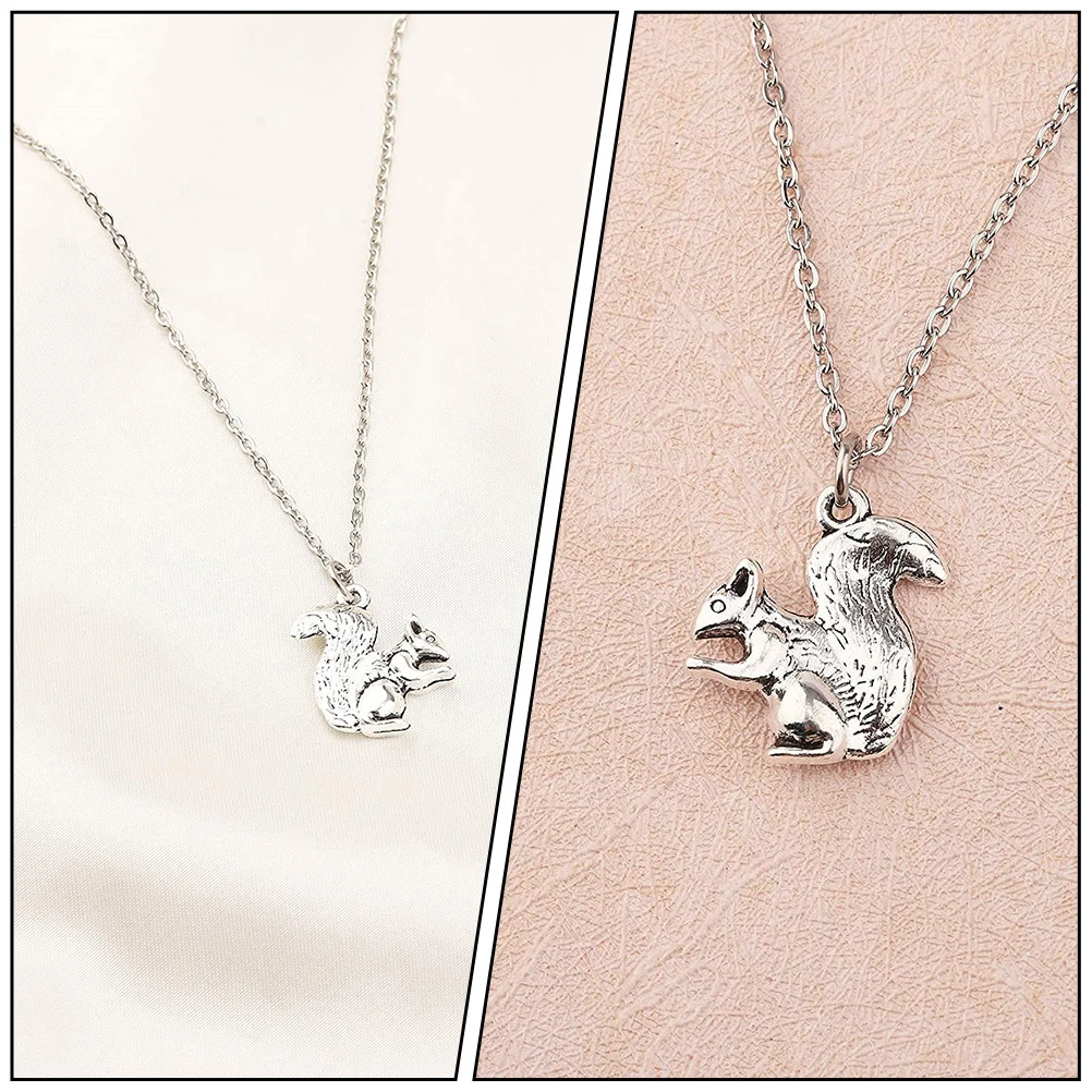 

1Pcs Squirrel Pendant Necklace Alloy Clavicle Chain Unique Neck Decoration Elegant Valentine Necklace for Women