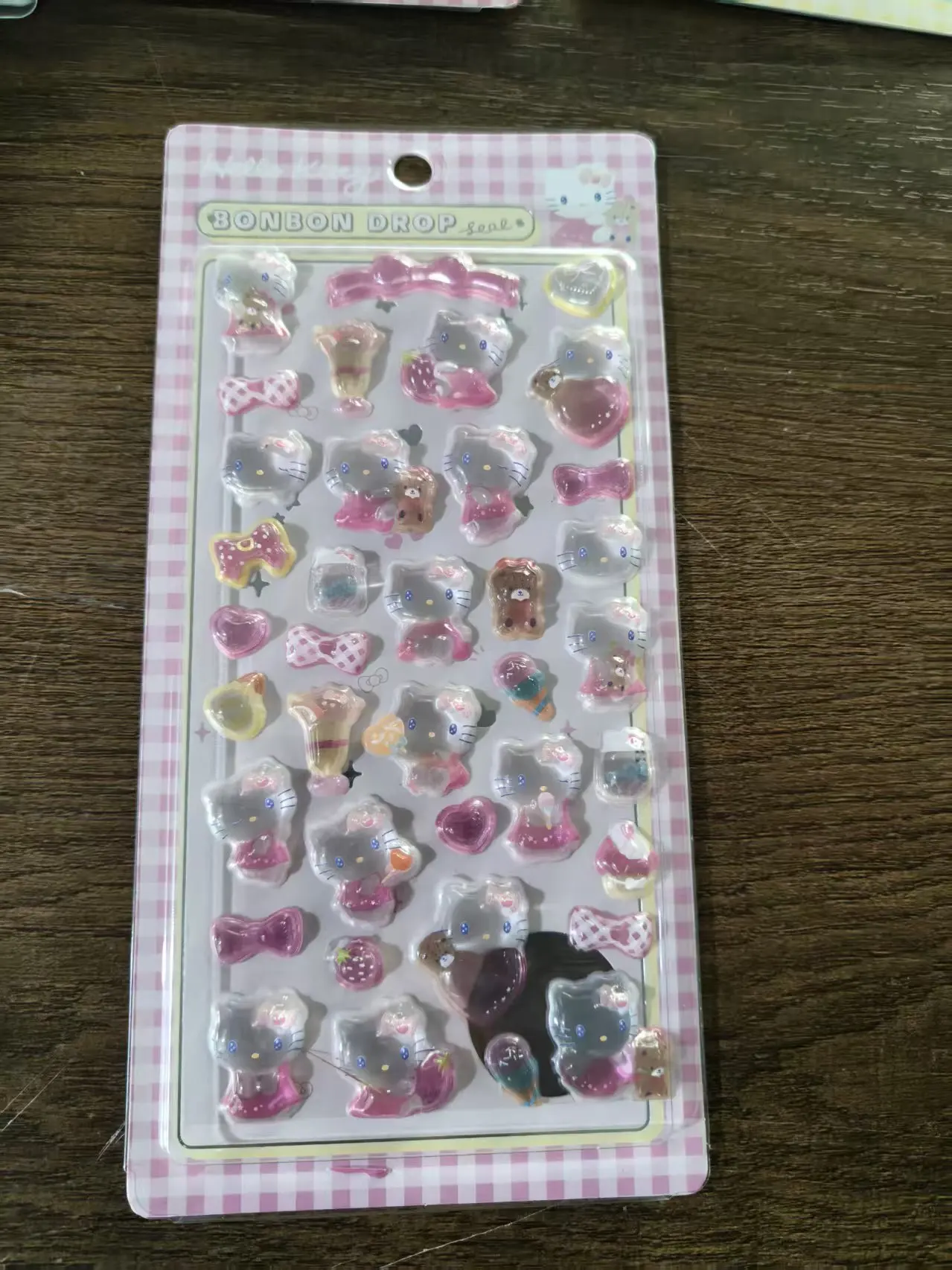 2026  New Sanrio 3D relief crystal sticker for Meileti Kitty Yuguigou phone case DIY sticker solid