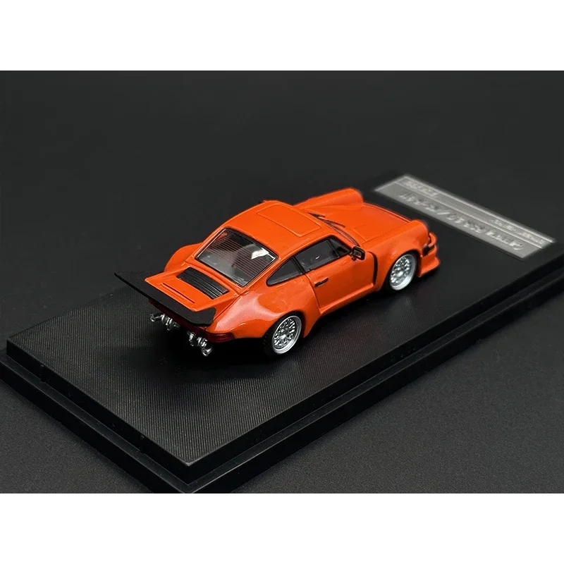 Straßen waffe 1:64 orange carrera rsr KS-R diecast diorama auto modell kollektion