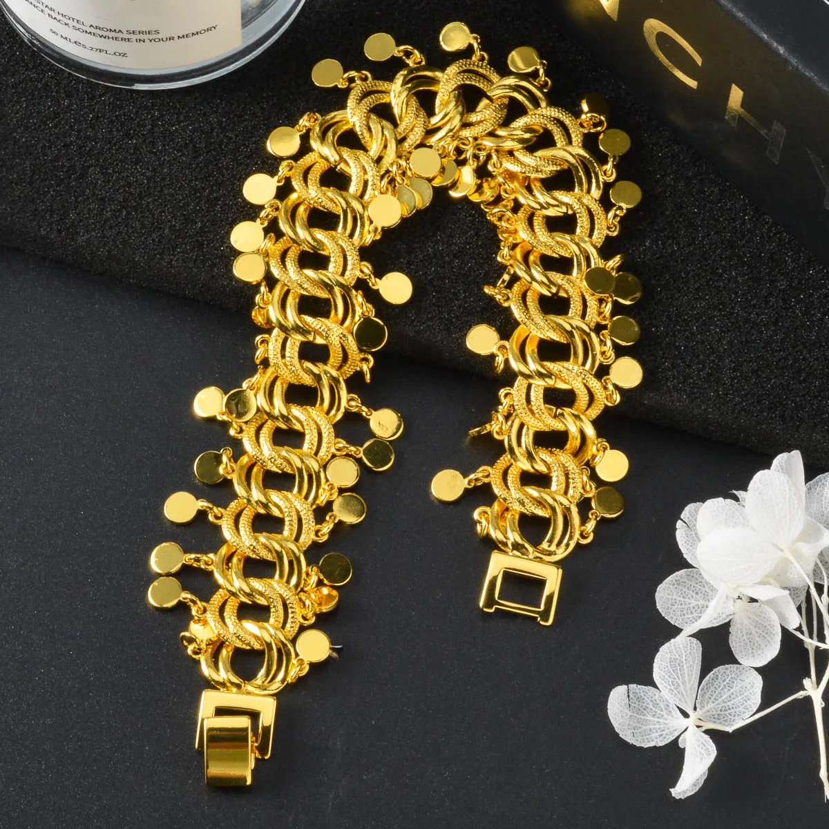 Women Tassel Disc Charm Bracelet Copper Woven Chain Bangle Boho Stackable Jewelry Gift for Women Vacation Party Daily Wear