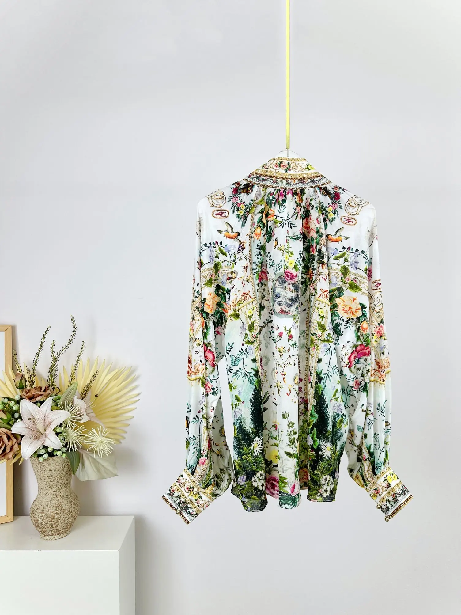 Women Floral Print Set Crystal Beaded Stand Collar Long Sleeve Shirt + Ribbon High Waist Shorts Fashion Ladies Silk Suit
