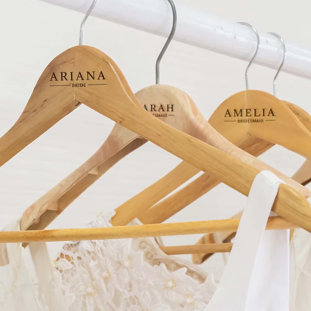 

Custom 1Pcs Bride Wooden Hanger with Engraving Name Wedding Accessory Bridal Dress Hanger Bridal Shower Gift Hen Party Supplies