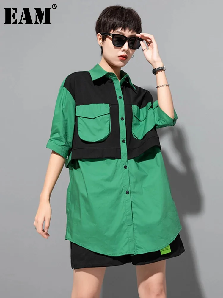 

[EAM] Women Green Color-block Big Size Blouse New Lapel Half Sleeve Loose Fit Shirt Fashion Tide Spring Autumn 2024 1DF7815