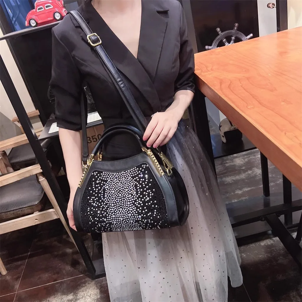 Large Capacity Textured Leather Square Bag Glitter Shiny Diamonds Women's Handbag High Quality Shoulder Messenger Bag Lady Purse