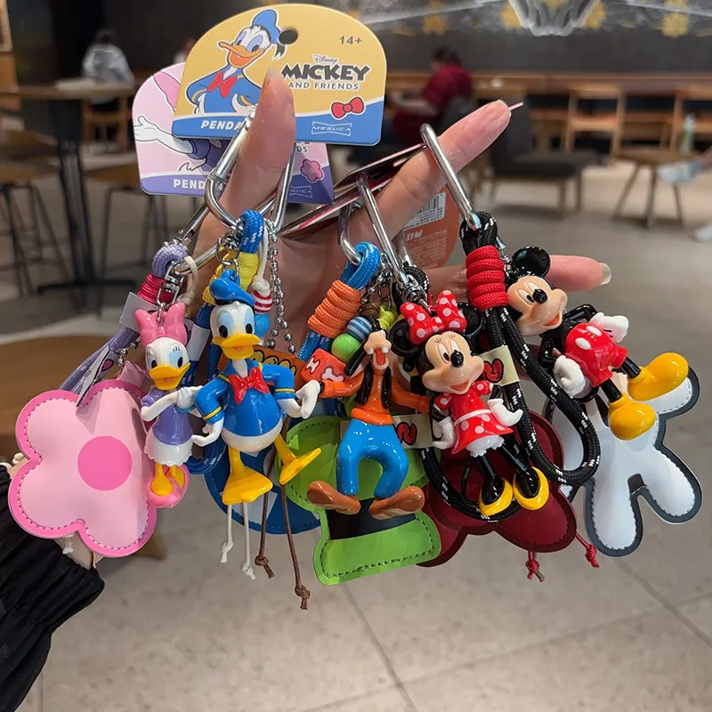 Llavero Original de Disney con Mickey ‌   Minnie, Goofy, Daisy Duck, Donald Duck, Figura de acción de anime, Llavero colgante, Festival, Cumpleaños