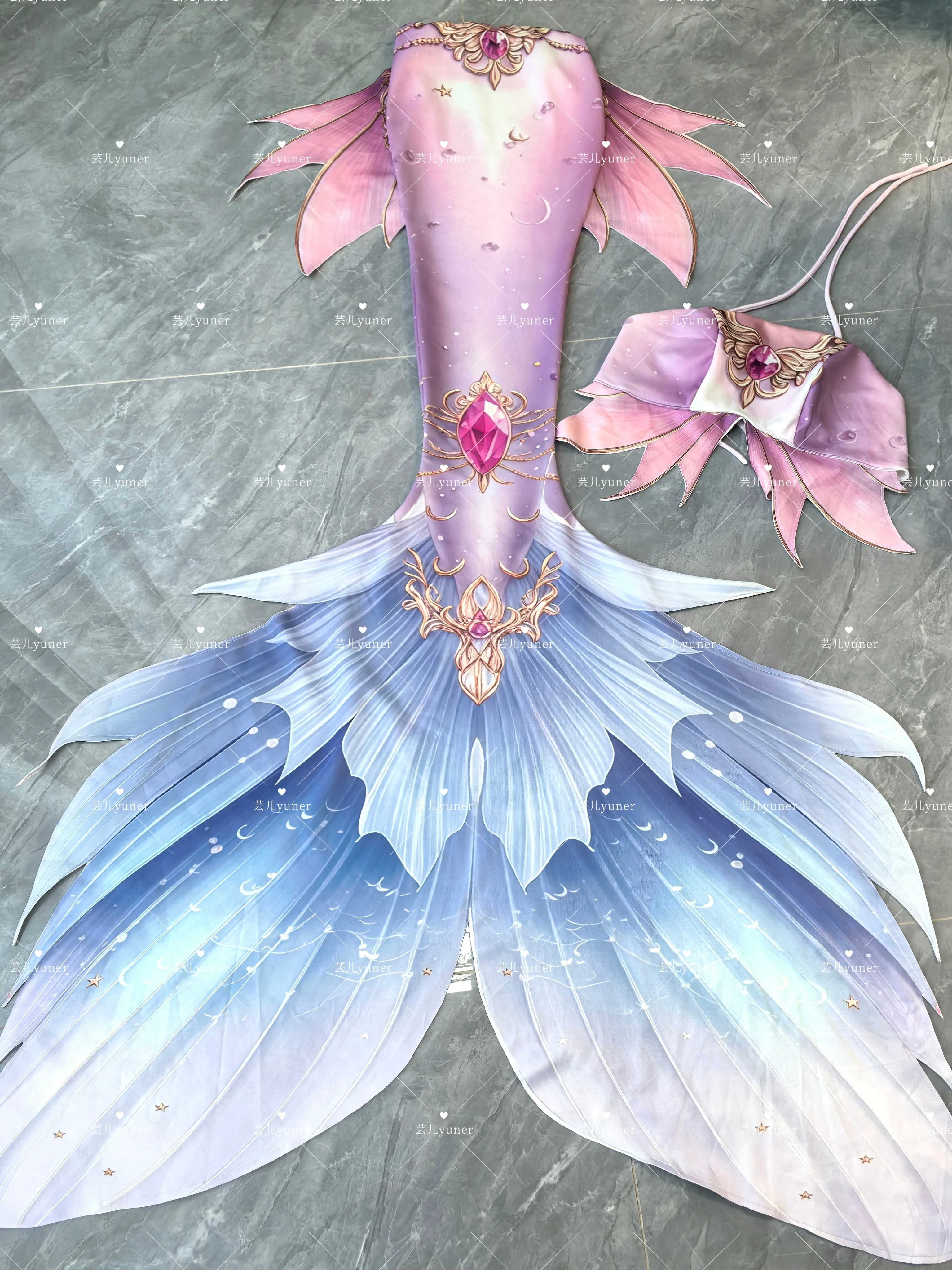 

Mermaid Tail Adult Mermaid Tail Fish Skin Customization Aquarium Shooting Mermaid Performance Dress Swimsuit Customization