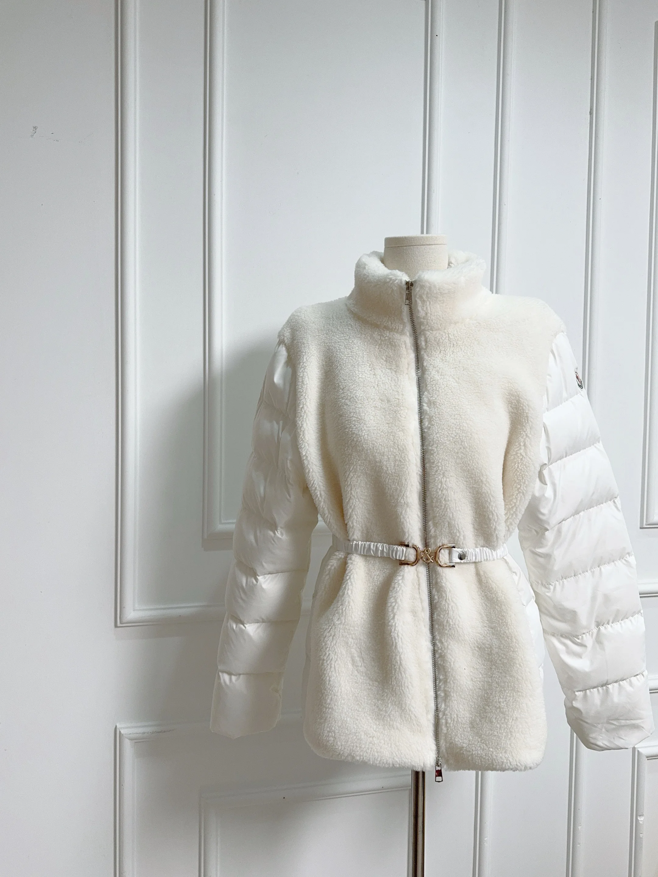 

Women's Autumn Winter Chic Faux Fur Patchwork White Duck Down Jacket Lady Streetwear Turtleneck Long Sleeve Loose Down Outwear