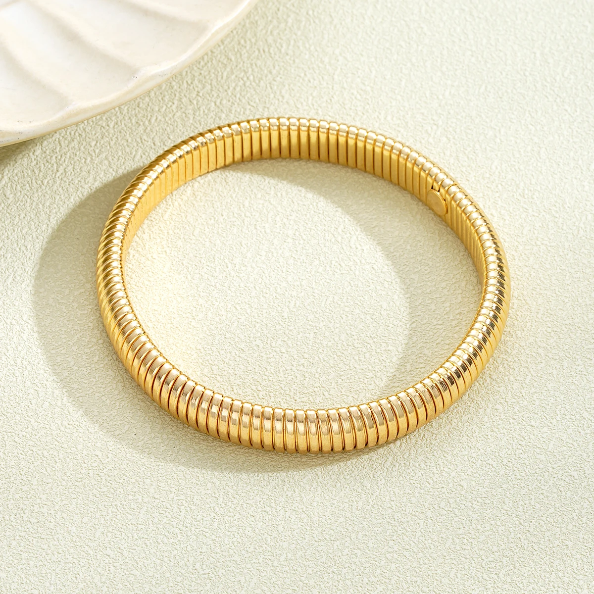 Vintage Gold Color Bangles for Women Chunky Stretch Thick Metal Wide Wristband Bracelets Set Fashion Unisex Jewelry Gifts 2024
