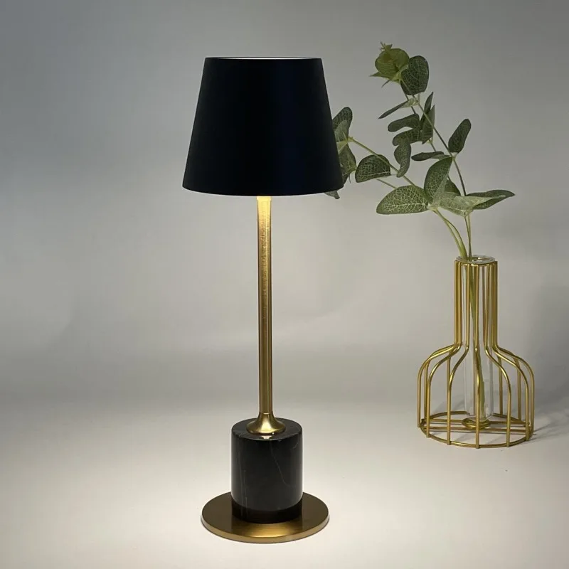 LED desktop charging desk lamp decoration removable light luxury atmosphere y
