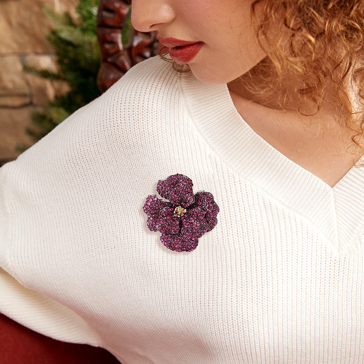 Beaut&Berry Vintage Rhinestone Peony Flower Brooches for Women Plant Pins Friends New Party Gifts Banquet Jewellery Accessories