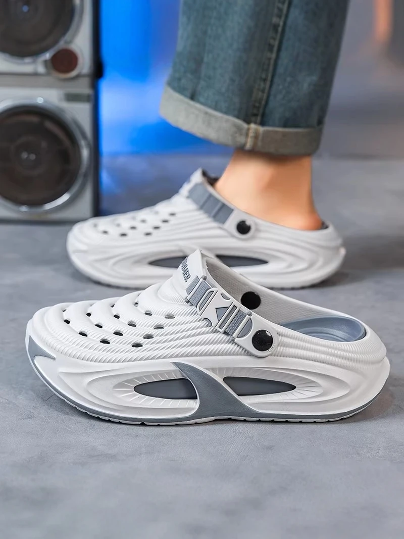 

Men's Summer Thick Bottom Sandals Anti-Slip Deodorant Beach Water Shoes Protective Head Clog Shoes Casual Low Heel EVA Material
