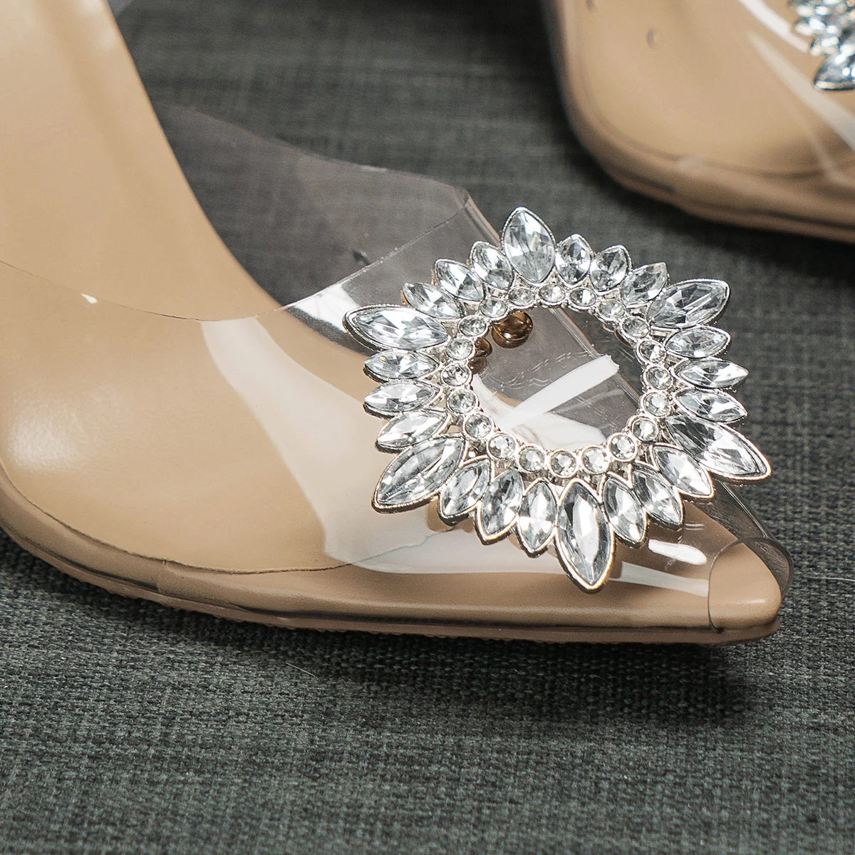 2024 summer women\'s high heel sandals new fashion PVC transparent shoes Round crystal