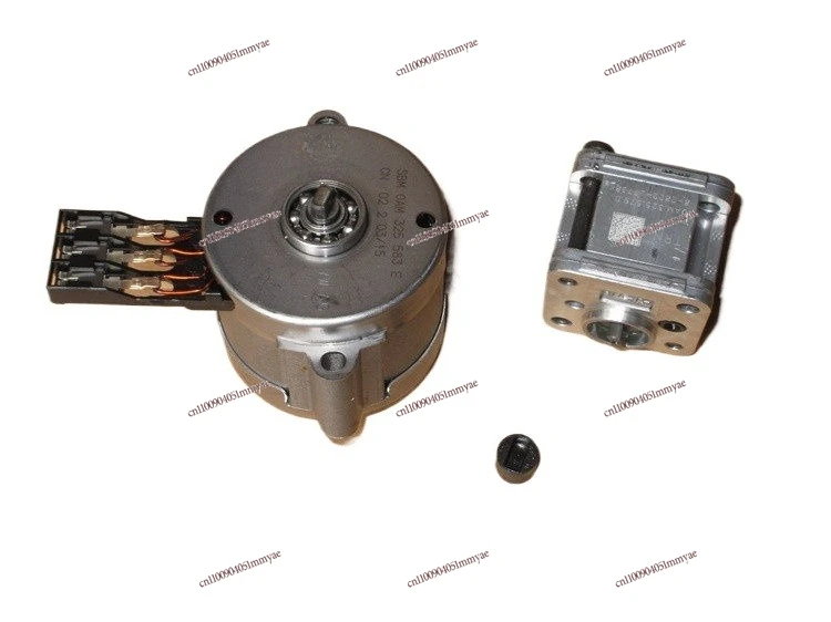 

Miniature gear pump DIY excavator power oil pump small